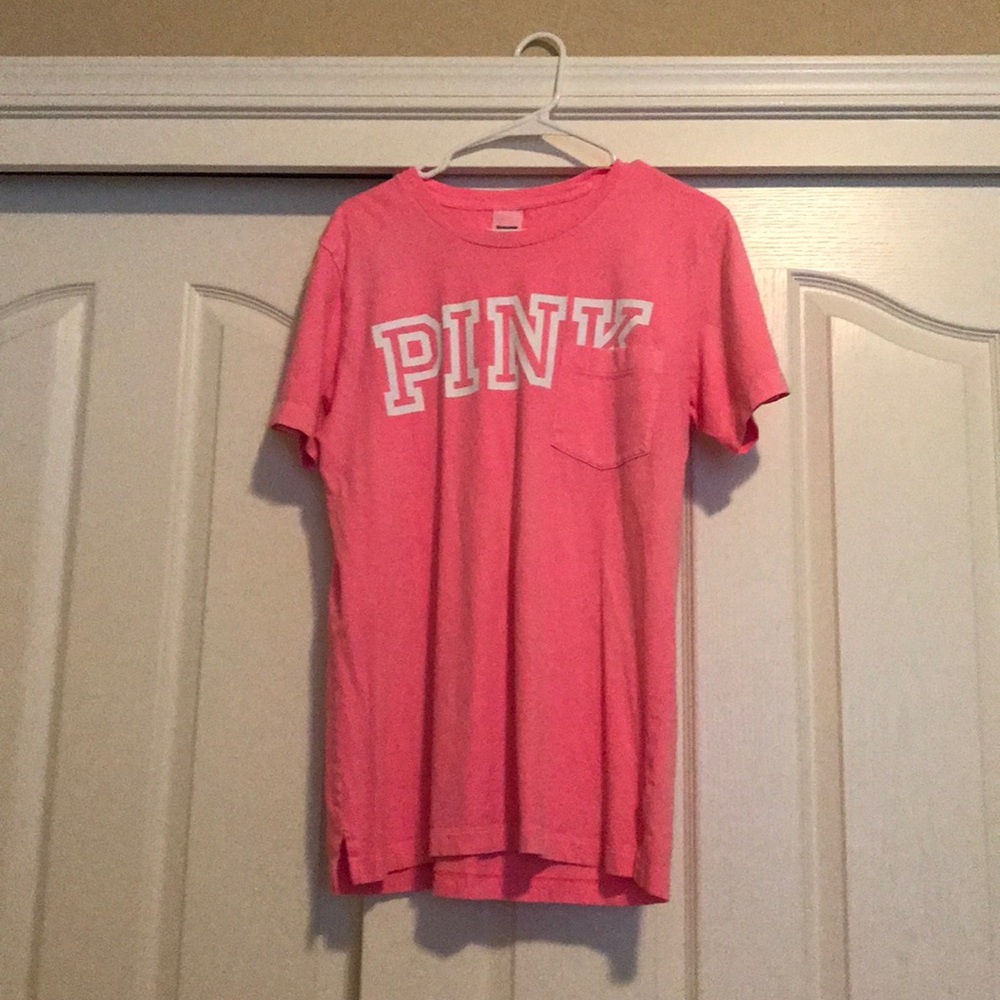 Victoria’s Secret PINK t-shirt